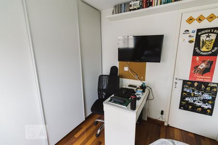 Apartamento à venda com 162m², 4 quartos e 3 vagas Apartamento à venda com 162m², 4 quartos e 3 vagasSuíte 2