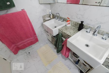 Apartamento à venda com 162m², 4 quartos e 3 vagas Apartamento à venda com 162m², 4 quartos e 3 vagasBanheiro da Suíte 3