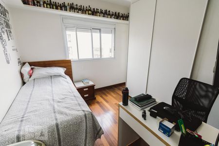 Apartamento à venda com 162m², 4 quartos e 3 vagas Apartamento à venda com 162m², 4 quartos e 3 vagasSuíte 2