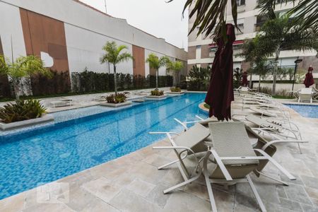 Apartamento à venda com 162m², 4 quartos e 3 vagas Apartamento à venda com 162m², 4 quartos e 3 vagasPiscina