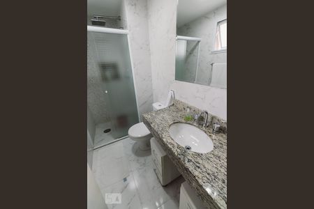 Apartamento à venda com 162m², 4 quartos e 3 vagas Apartamento à venda com 162m², 4 quartos e 3 vagasBanheiro da Suíte 2