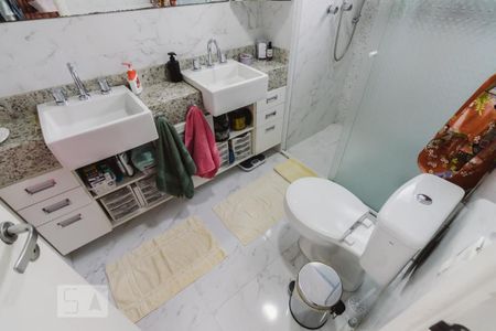 Apartamento à venda com 162m², 4 quartos e 3 vagas Apartamento à venda com 162m², 4 quartos e 3 vagasBanheiro da Suíte 3