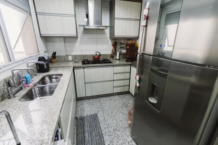 Apartamento à venda com 162m², 4 quartos e 3 vagas Apartamento à venda com 162m², 4 quartos e 3 vagasCozinha