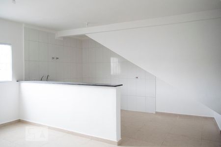 Sala e Cozinha de apartamento para alugar com 2 quartos, 60m² em Parque Peruche, São Paulo