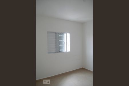 QUARTO 1 de apartamento para alugar com 2 quartos, 60m² em Parque Peruche, São Paulo