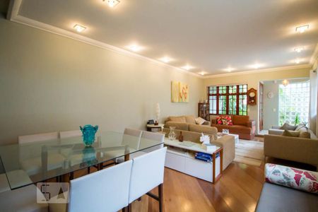 Sala 1 de casa à venda com 4 quartos, 286m² em Vila Deodoro, São Paulo