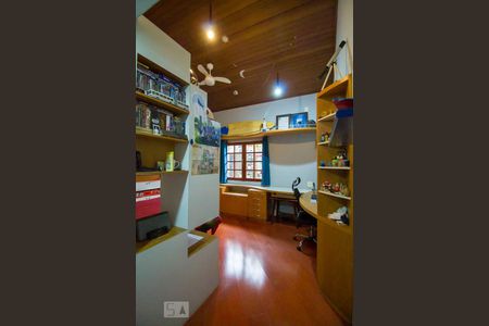 Casa à venda com 286m², 4 quartos e 5 vagasQuarto 1