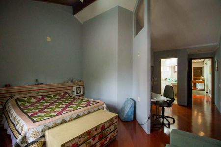 Casa à venda com 286m², 4 quartos e 5 vagasSuíte 