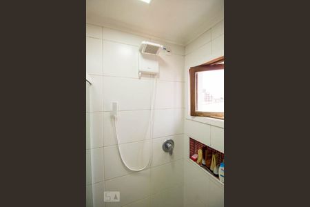 Casa à venda com 286m², 4 quartos e 5 vagasBanheiro 