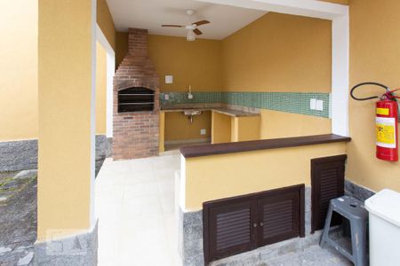 Casa à venda com 400m², 5 quartos e 4 vagasArea externa - Churrasqueira