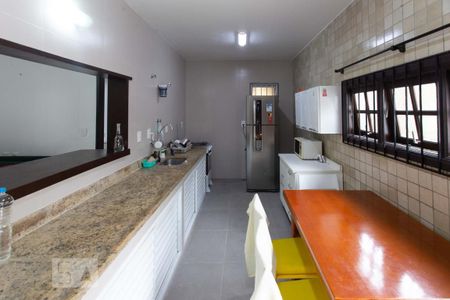 Casa à venda com 400m², 5 quartos e 4 vagasCozinha