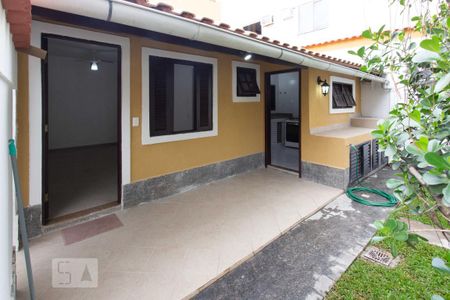 Casa à venda com 400m², 5 quartos e 4 vagasArea externa