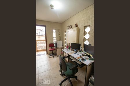 Casa à venda com 345m², 4 quartos e 1 vagaEscritório