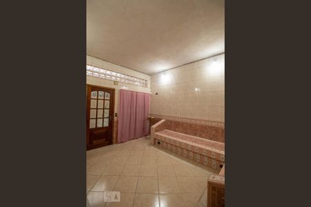 Casa à venda com 345m², 4 quartos e 1 vagaSala de TV