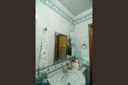 Casa à venda com 345m², 4 quartos e 1 vagaBanheiro Social