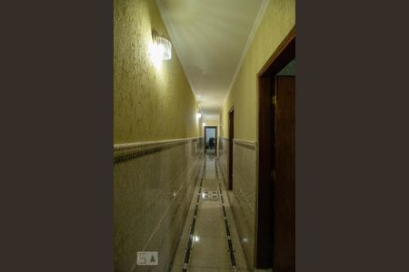 Casa à venda com 345m², 4 quartos e 1 vagaCorredor