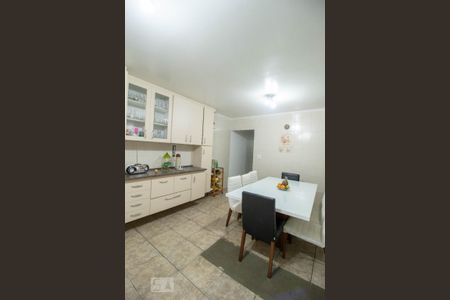 Casa à venda com 345m², 4 quartos e 1 vagaCozinha