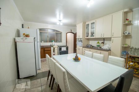 Casa à venda com 345m², 4 quartos e 1 vagaCozinha
