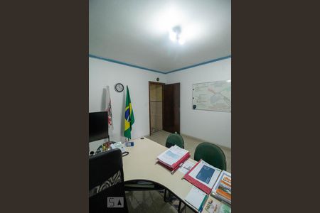 Casa à venda com 345m², 4 quartos e 1 vagaSuíte 2