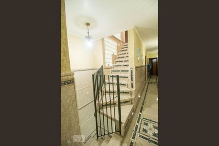 Casa à venda com 345m², 4 quartos e 1 vagaEscada