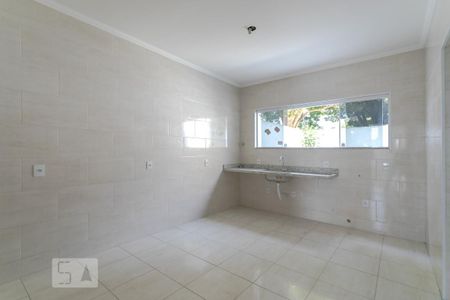 Casa para alugar com 140m², 3 quartos e 3 vagas Casa para alugar com 140m², 3 quartos e 3 vagasCozinha