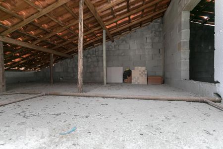Casa para alugar com 140m², 3 quartos e 3 vagas Casa para alugar com 140m², 3 quartos e 3 vagasSótão - Banheiro