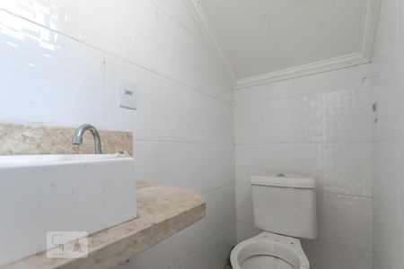 Casa para alugar com 140m², 3 quartos e 3 vagas Casa para alugar com 140m², 3 quartos e 3 vagasBanheiro da Garagem