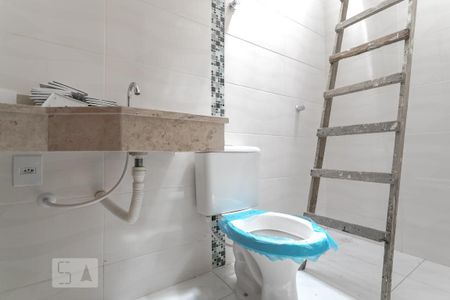 Casa para alugar com 140m², 3 quartos e 3 vagas Casa para alugar com 140m², 3 quartos e 3 vagasBanheiro