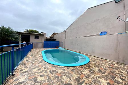 Casa à venda com 100m², 3 quartos e 4 vagasPiscina