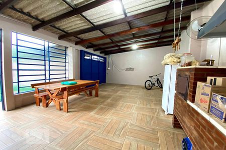 Casa à venda com 100m², 3 quartos e 4 vagasSalão de Festas