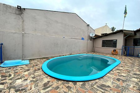 Casa à venda com 100m², 3 quartos e 4 vagasPiscina