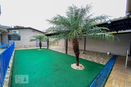 Casa à venda com 100m², 3 quartos e 4 vagasGaragem