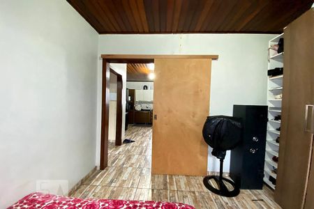 Casa à venda com 100m², 3 quartos e 4 vagasQuarto 3