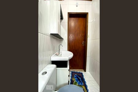 Casa à venda com 100m², 3 quartos e 4 vagasBanheiro