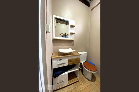 Casa à venda com 100m², 3 quartos e 4 vagasBanheirob