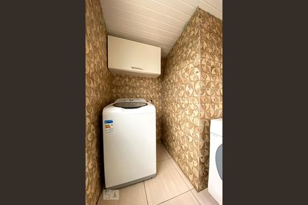 Casa à venda com 100m², 3 quartos e 4 vagasÁrea de Serviço