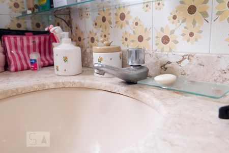 Casa à venda com 200m², 3 quartos e 2 vagasBanheiro Social