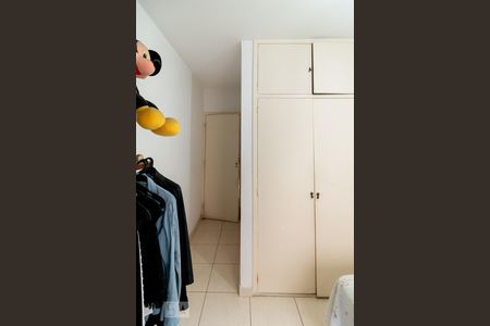 Casa à venda com 200m², 3 quartos e 2 vagasQuarto 2