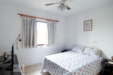 Casa à venda com 200m², 3 quartos e 2 vagasQuarto 3 - Suíte