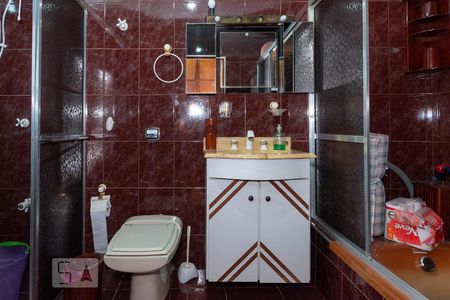 Casa à venda com 158m², 3 quartos e 2 vagasBanheiro da Suíte 1