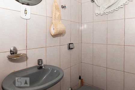 Casa à venda com 158m², 3 quartos e 2 vagasLavabo