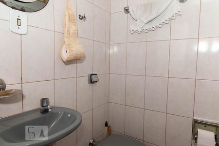 Casa à venda com 158m², 3 quartos e 2 vagasLavabo