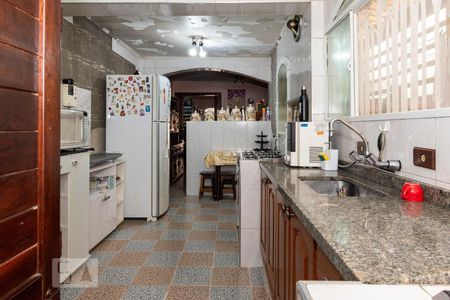 Casa à venda com 158m², 3 quartos e 2 vagasCozinha