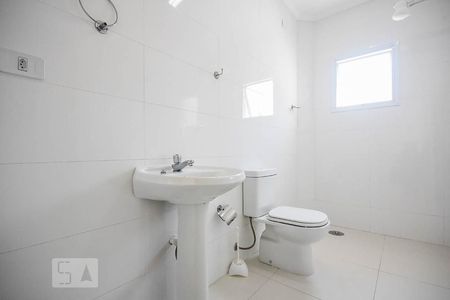 Casa para alugar com 180m², 3 quartos e 2 vagasBanheiro suíte