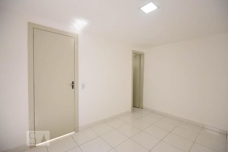 Casa para alugar com 180m², 3 quartos e 2 vagasQuarto de serviço