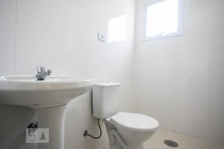 Casa para alugar com 180m², 3 quartos e 2 vagasBanheiro