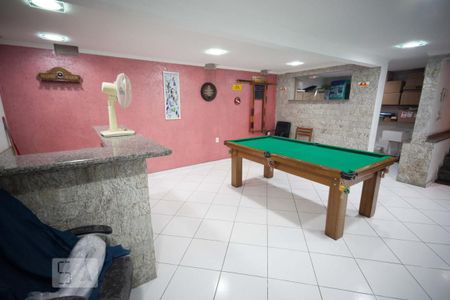 Casa à venda com 160m², 3 quartos e 3 vagas Casa à venda com 160m², 3 quartos e 3 vagasSalao de jogos