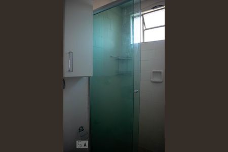 Banheiro de apartamento à venda com 2 quartos, 57m² em Tristeza, Porto Alegre