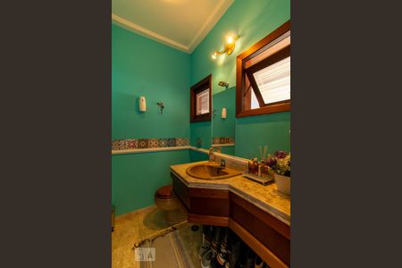 Casa à venda com 365m², 4 quartos e 4 vagasLavabo