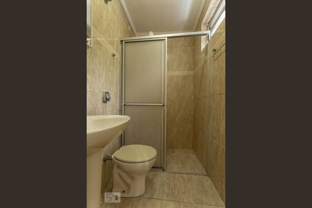 Casa à venda com 200m², 3 quartos e 1 vagaBanheiro Suíte 1